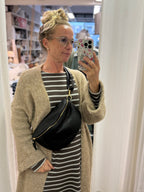 Peura Collection vyölaukku, koko L, eri värejä