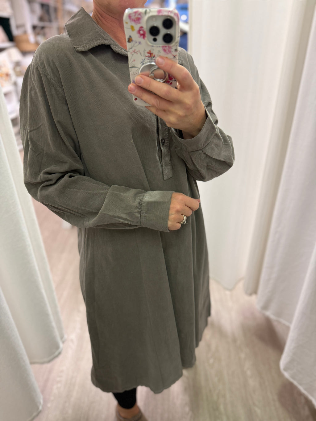 Marta du Chateau Umbria mekko, taupe