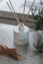 Lavlier huonetuoksu, Woodnotes