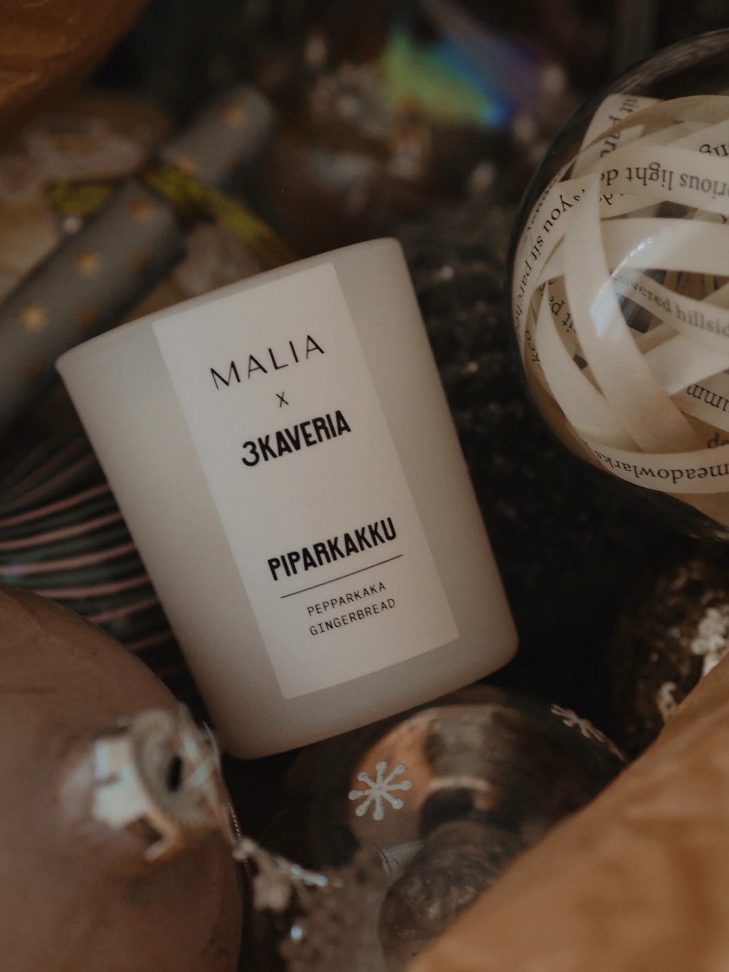 Malia x 3kaveria tuoksukynttilä, Piparkakku