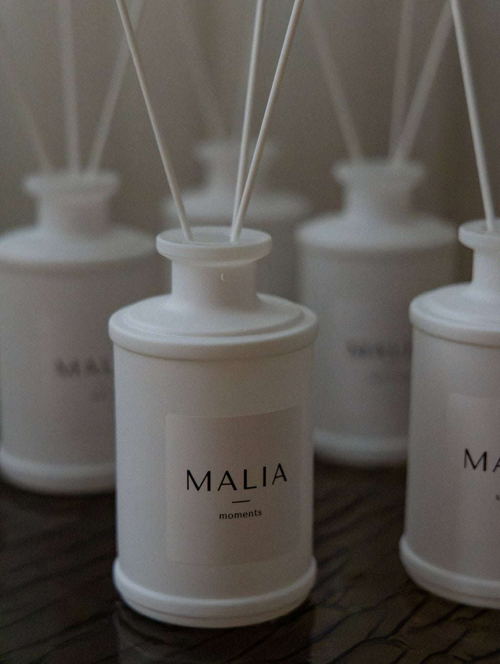 Malia huonetuoksu 200ml, Moments