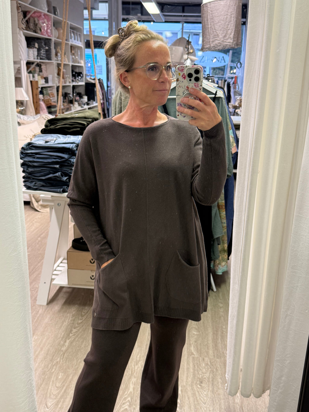 Peura Collection taskuneule, eri värejä