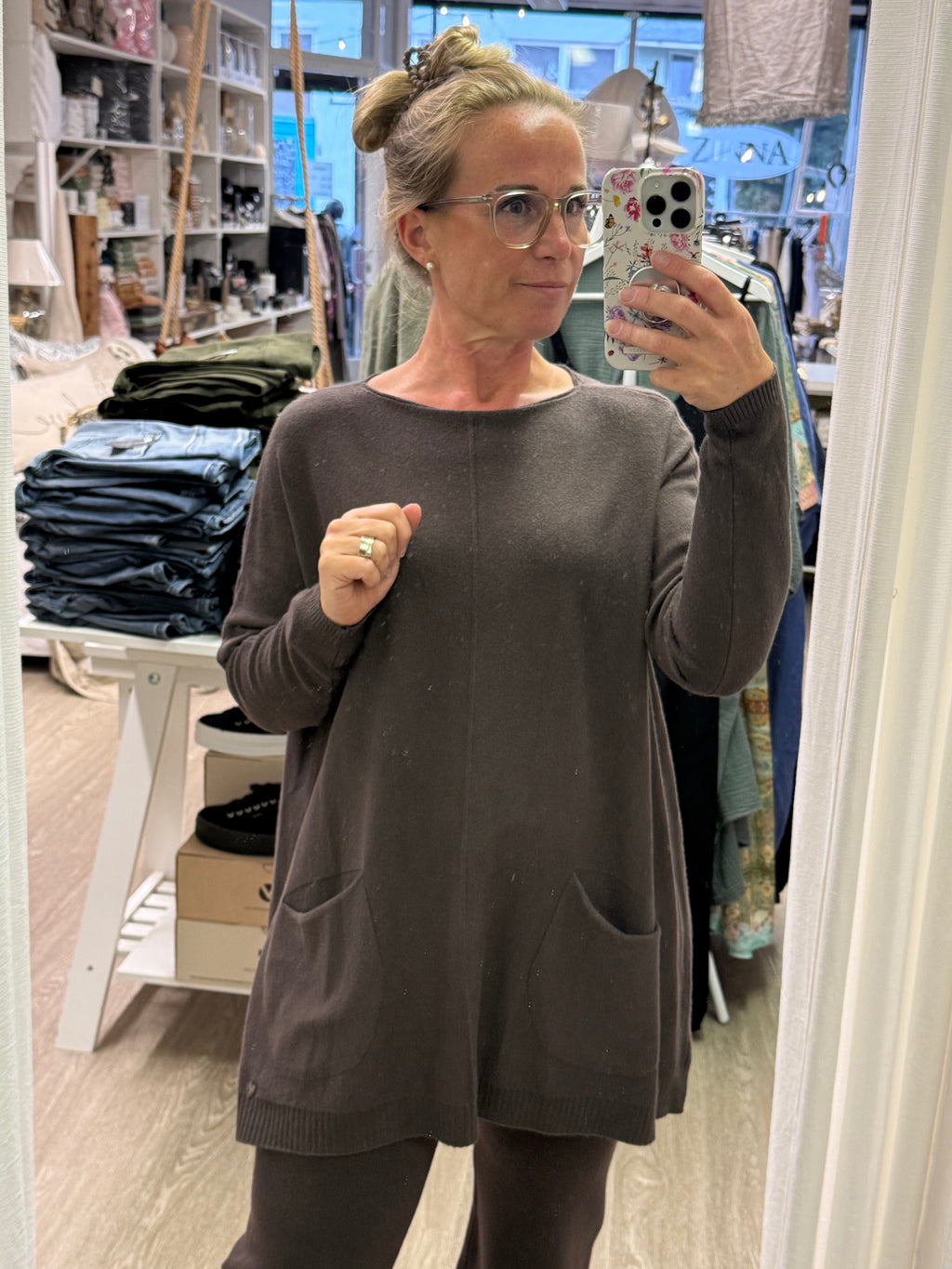 Peura Collection taskuneule, eri värejä