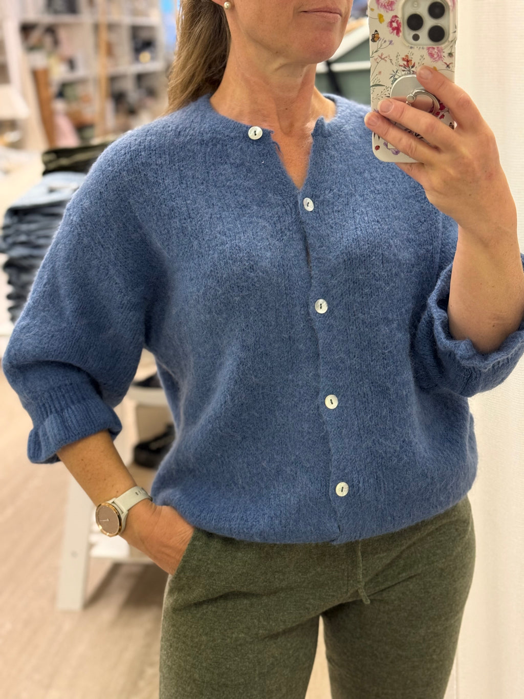 Marta du Chateau Juliana neule, jeans